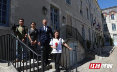 新沂网红吃瓜事件视频最新,揭秘背后真相与网络暴力