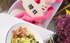 定兴泡面小姐姐,泡面界的网红传奇