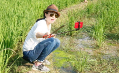 佛坪拍摄小姐姐,镜头下的美丽小姐姐