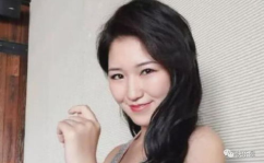 网红吃瓜纹身女孩视频播放,视频播放量惊人揭秘幕后故事