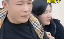 网红二哥吃瓜的视频
